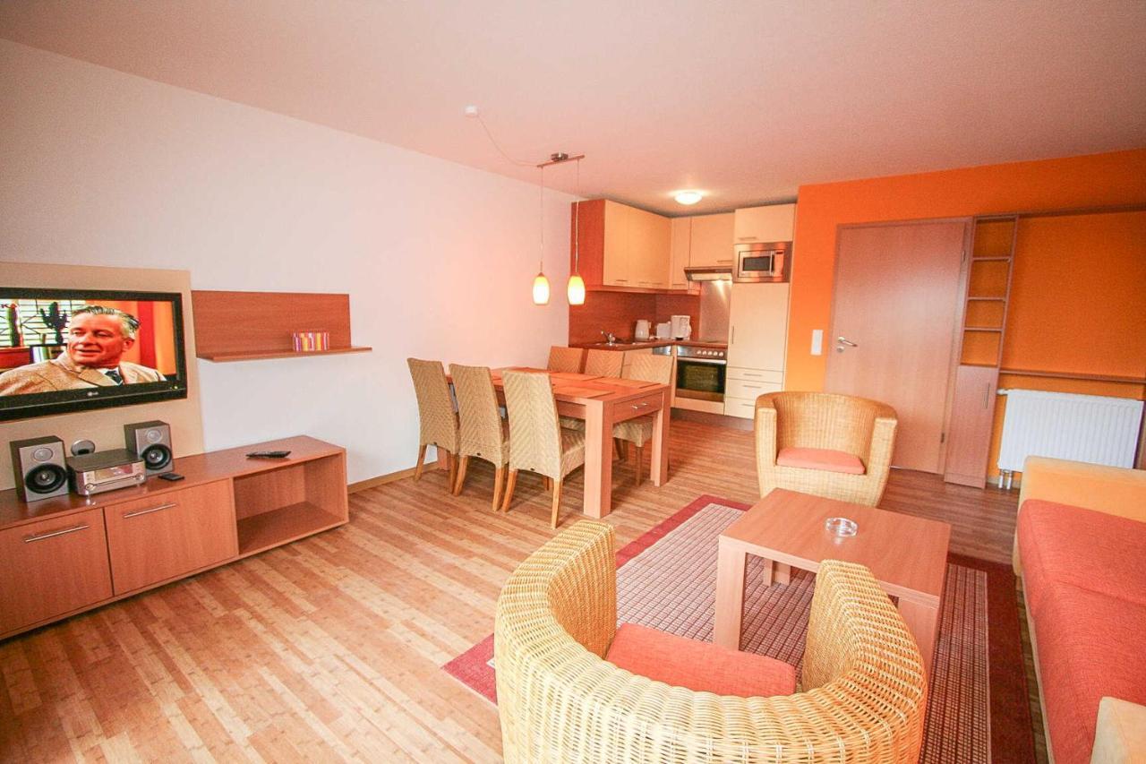Seepark Burhave_ Hotel Butjadingen Buitenkant foto